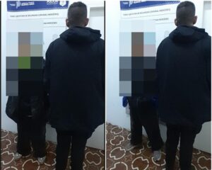 INTENTARON LLEVARSE UNA BICICLETA Y FUERON APREHENDIDOS