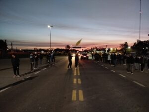 TRABAJADORES DE LA SUIPACHENSE EN CRISIS SE MOVILIZARON EN RUTA 5