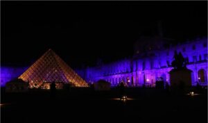 DE PELÍCULA: EL ROBO DEL SIGLO EN EL LOUVRE EN SIETE MINUTOS