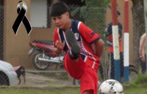 DOLOR: FALLECIÓ UN NIÑO DE SÓLO 13 AÑOS QUE JUGABA EN TROCHA