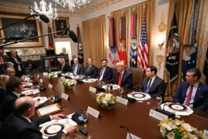 TRUMP CONDICIONÓ «LA AYUDA»: «SI PIERDE MILEI NO SEREMOS GENEROSOS»