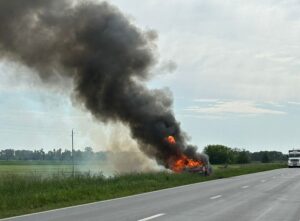URGENTE: INCENDIO DE VEHÍCULO MERCEDINO EN RUTA 5