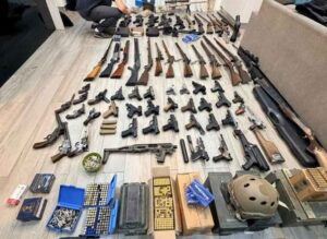 CUERPO HALLADO EN ACCESO OESTE: DETIENEN A POLICÍA Y SUJETO DE LUJÁN POR HOMICIDIO