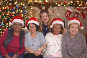 FIESTAS: CUIDADO Y COMPAÑÍA A PERSONAS ADULTAS MAYORES