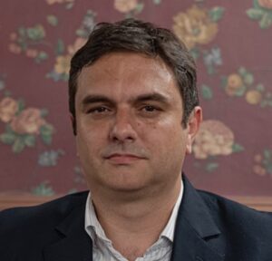 SANTIAGO ALTUBE: «SI SE PREOCUPAN POR LOS VECINOS QUE HAGAN PROPUESTAS SERIAS»