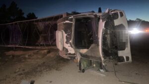 FUERTE CHOQUE DE CAMIÓN Y CAMIONETA EN RUTA 5: UN HERIDO