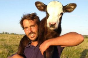 ENTREVISTA A SANTIAGO MALANO, EX FUTBOLISTA MERCEDINO DEDICADO AL SECTOR RURAL