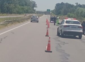 VUELCO EN AU 7: MADRE E HIJA RESULTARON HERIDAS