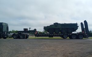 SORPRESA EN RUTA 5 POR DESPLIEGUE CASTRENSE: BLINDADOS STRYKER PASARON POR MERCEDES