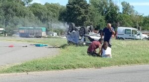 GRAVE SINIESTRO EN CRUCE DE RUTAS 7 Y 51 QUEDÓ FILMADO: UN HERIDO EN ESTADO CRÍTICO