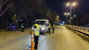 LO PARARON EN RUTA 5 SIN PATENTE, INTENTÓ ESCAPAR Y MANEJABA CON 1.94 DE ALCOHOL EN SANGRE