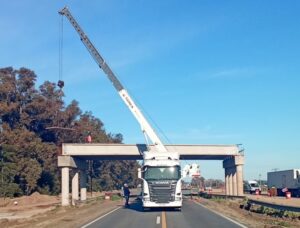 INCERTIDUMBRE POR OBRAS EN LA AU 5: PARALIZAN LAS OBRAS POR FALTA DE PAGO