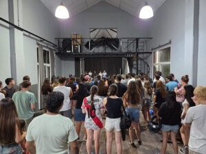 NUTRIDO ENCUENTRO ENTRE ESTUDIANTES Y MUNICIPIO PARA CHARLAR SOBRE EL UPD