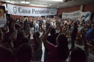 UNA MIRADA SOBRE EL PRESENTE SOCIAL Y POLÍTICO DEL PAÍS