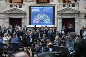 ES LEY LA REFORMA DE GLACIARES: DIPUTADOS APROBARON CAMBIOS EN LA ACTIVIDAD MINERA