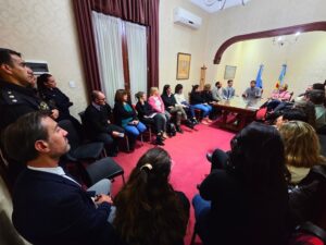 COMUNIDAD ORGANIZADA: USTARROZ ENCABEZÓ REUNIÓN POR LAS AMENAZAS EN ESCUELAS