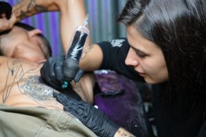 EXITOSA APERTURA DE LA 4° CONVENCIÓN DE TATOO EN LA TROCHA