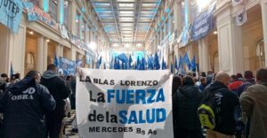 TRABAJADORES DEL HOSPITAL DUBARRY SUMAN SU APOYO A KICILLOF EN LANZAMIENTO DE MDF SALUD