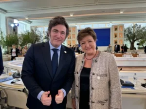 FMI PRESIONA POR REFORMA TRIBUTARIA: AUMENTO DEL MONOTRIBUTO Y AMPLIAR GANANCIAS