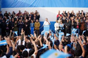 MÁXIMO APUNTÓ CONTRA KICILLOF: «HABLAN DE UNIDAD Y NO SON CAPACES DE IR A VERLA»