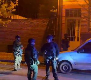 TENSIÓN: 12 DETENIDOS TRAS CINEMATOGRÁFICO INTENTO DE ROBO AL BANCO PROVINCIA DE BARADERO